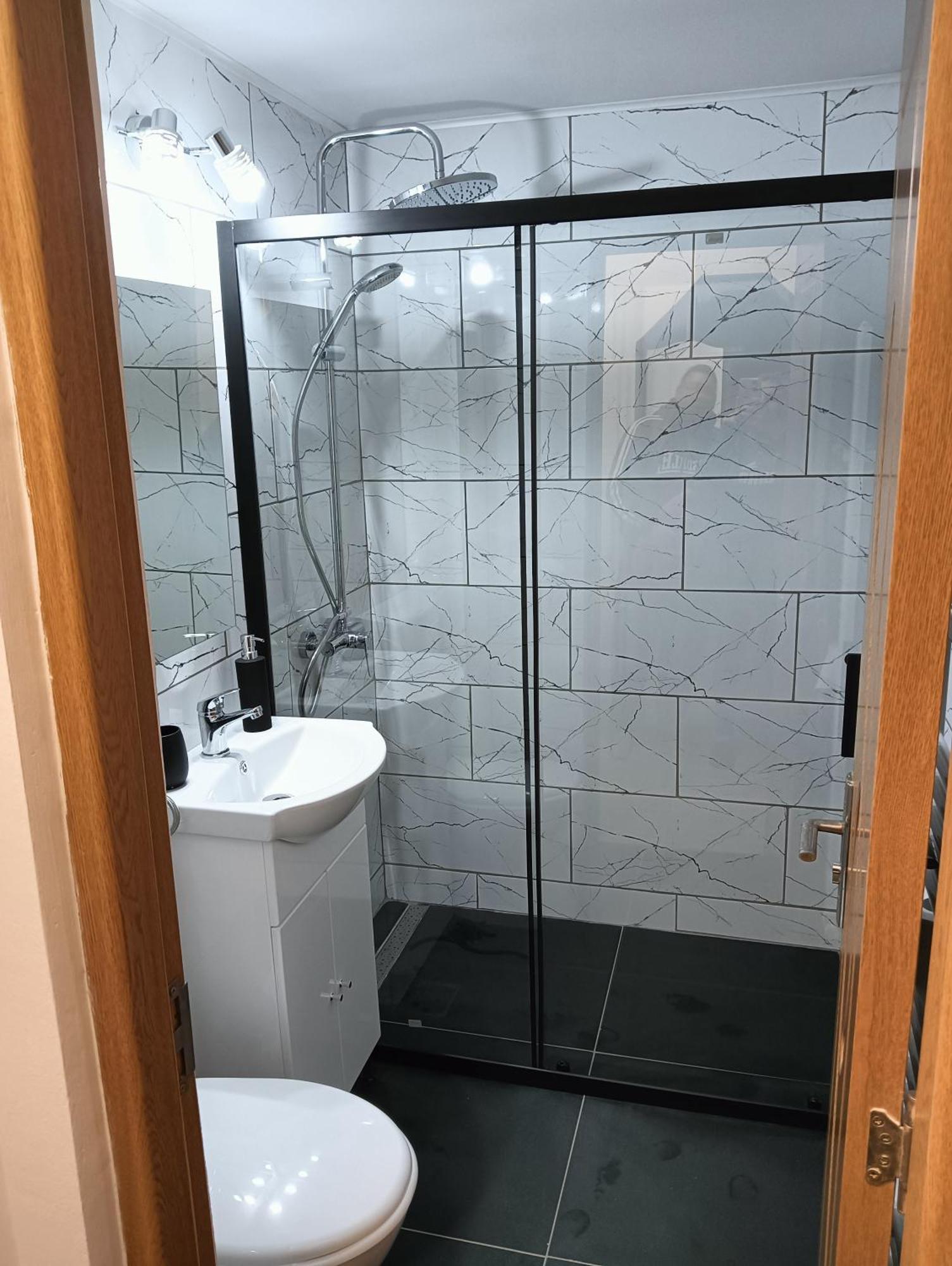 Apartament Hd2 Хунедоара Екстериор снимка