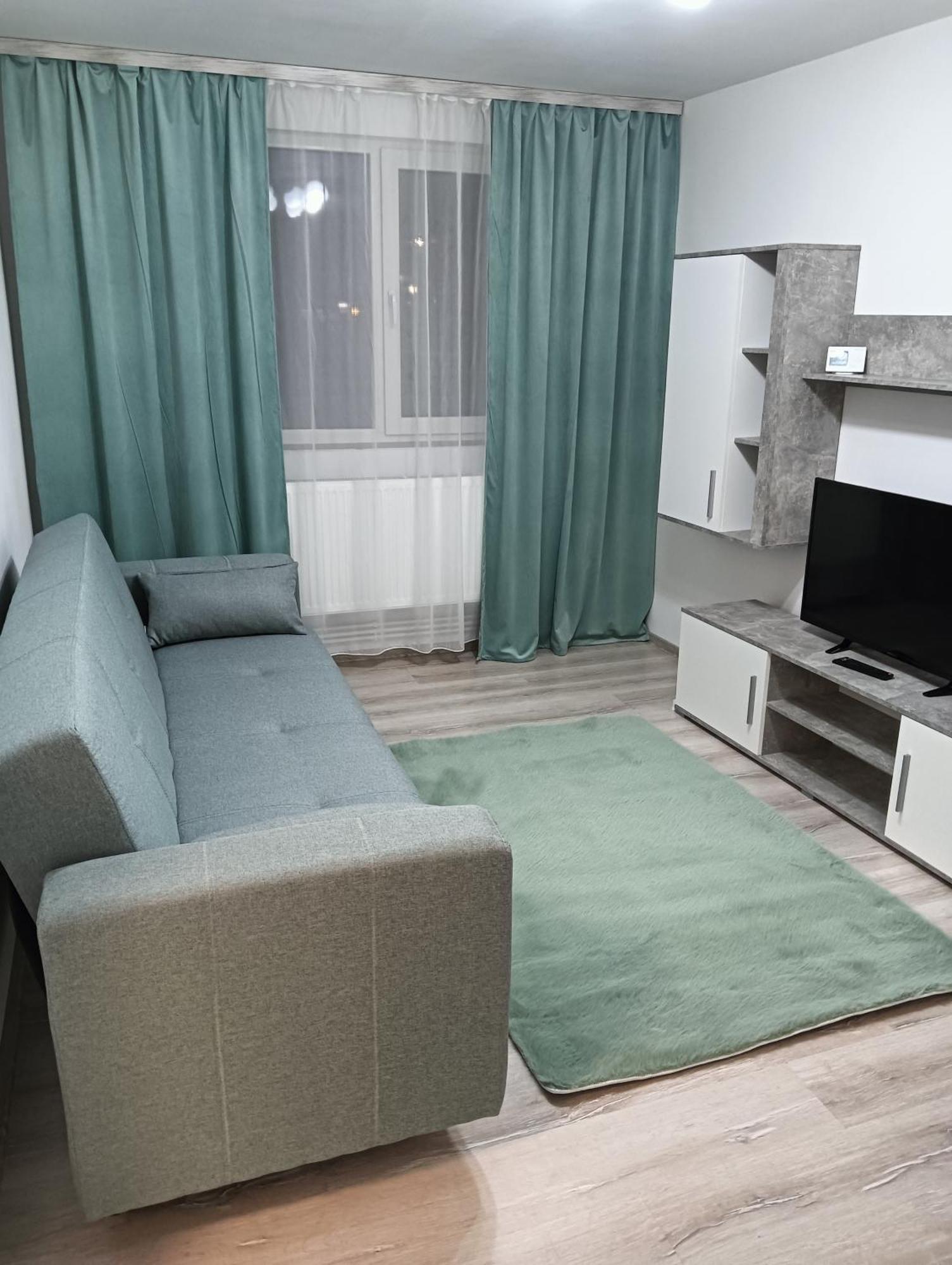 Apartament Hd2 Хунедоара Екстериор снимка